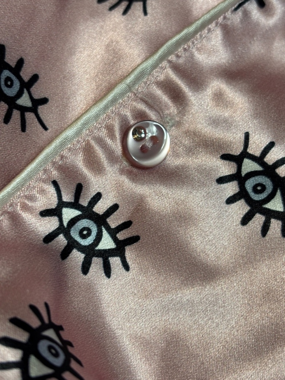 lola the Boys Pink Satin Pajama Set with Blue Eye Print. Size M - Picture 9 of 11